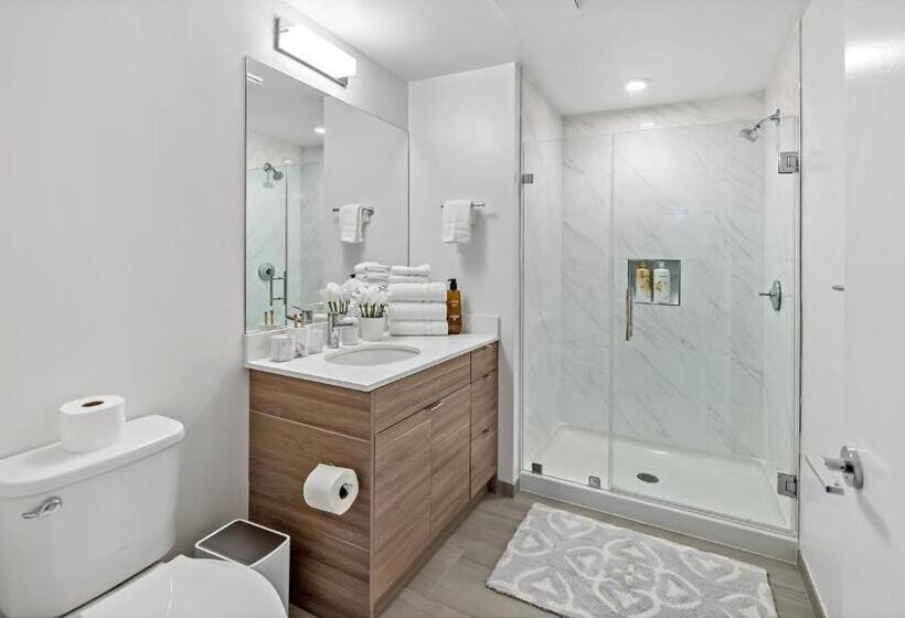 Apartamento Ático 1 Quarto, Hala Dc