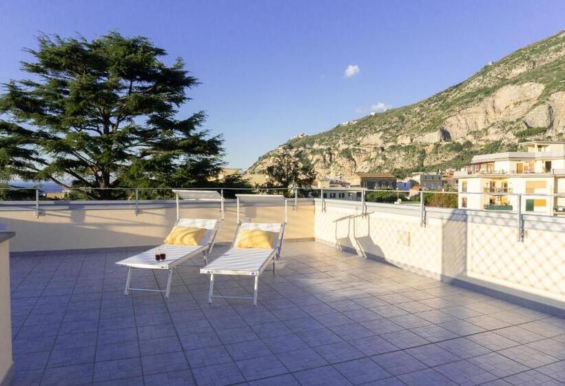 Номер Стандарт с Террасой, Summer Colors Rooms & Apartments