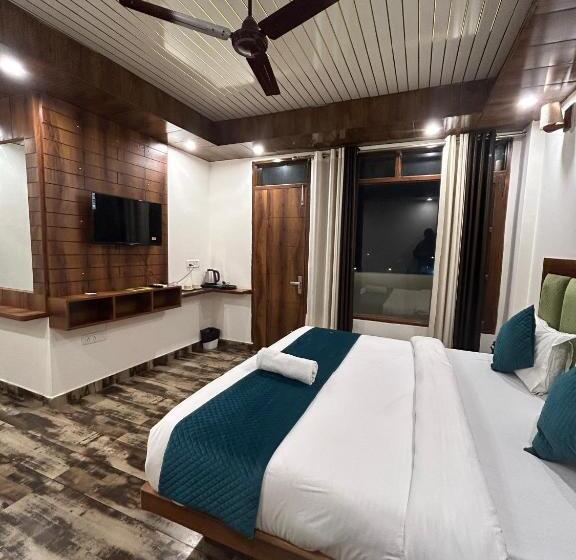 带大床的标准间, Royal Orbit By Arony Hospitality