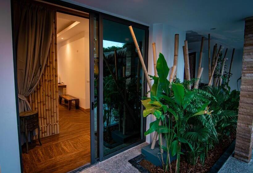 Номер Deluxe Кровать Кинг, La Belle Vie   Boutique Hotel Adults Only
