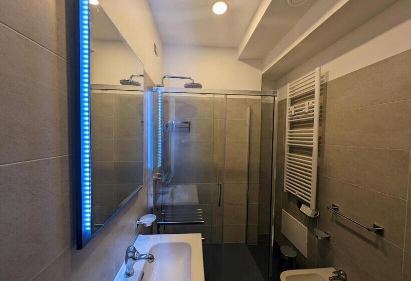 Chambre Supérieure, Benedict Rooms