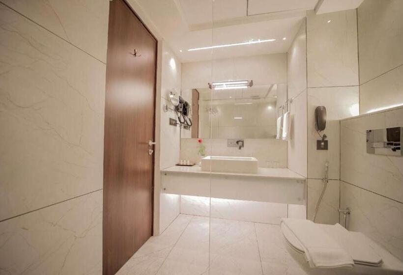 Quarto Estandar, Cordial Sopanam