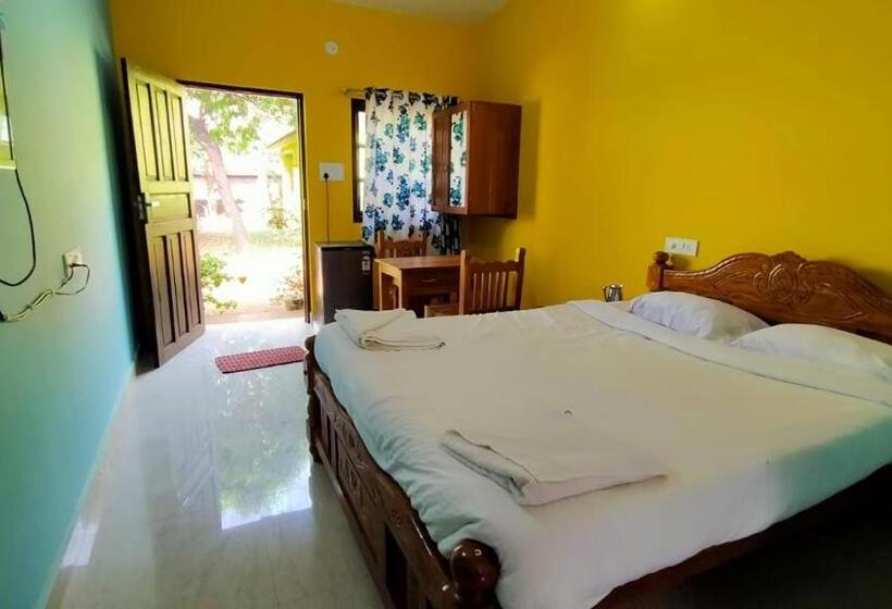 豪华房间, Shrushthee Guest House