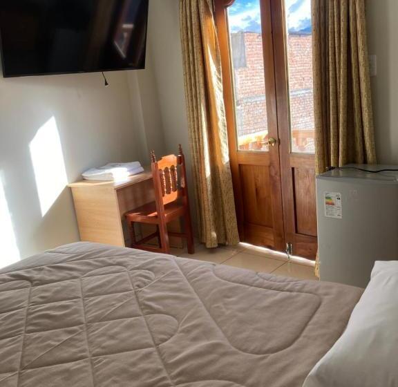 سوییت جونیور با بالکن, Illari Wari Ii Hotel Sauna