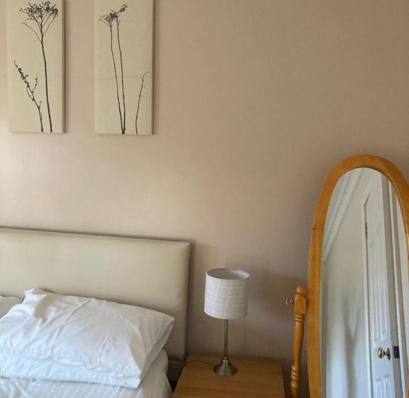 اتاق استاندارد, Barr S Guest Accommodation