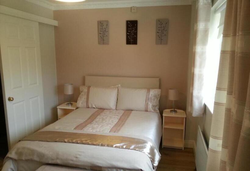 اتاق استاندارد یک نفره, Barr S Guest Accommodation
