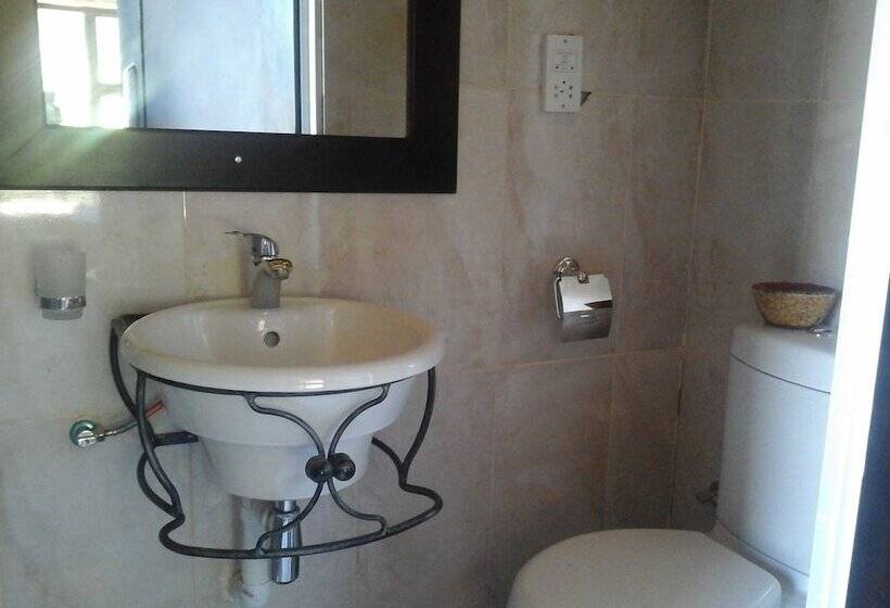 اتاق استاندارد با چشم‌انداز, Enviro Villa Luxury Inn