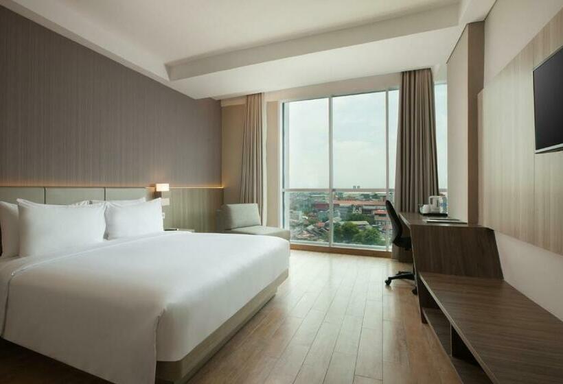 스탠다드 룸 킹사이즈 침대, Santika Radial Palembang