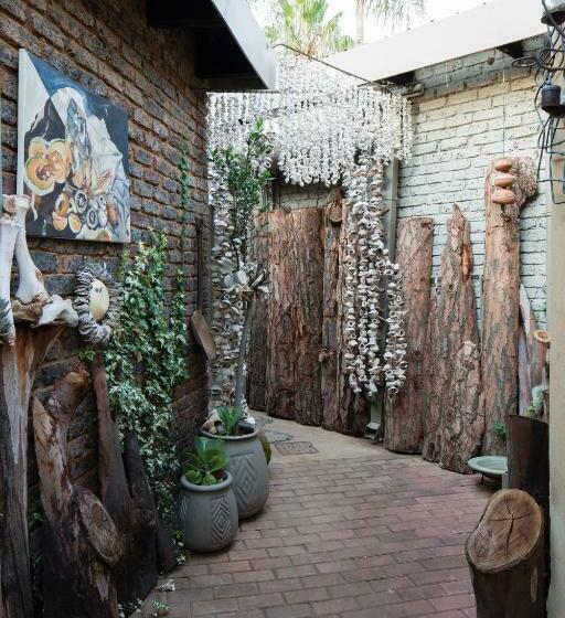 이코노미 룸, The Art Guesthouse