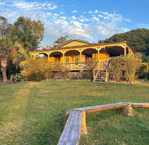패밀리 스위트, Noosa Hinterland Escape