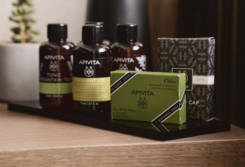 Номер Стандарт, Athenarum Portus Life & Style
