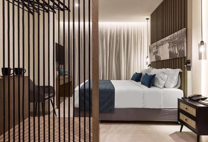 Семейный Номер, Athenarum Portus Life & Style