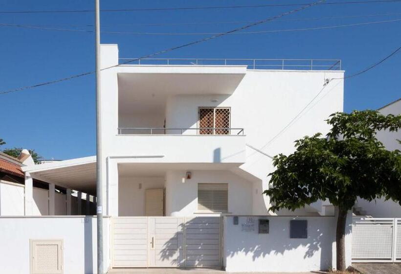استودیوی سوپریور, La Spiaggetta
