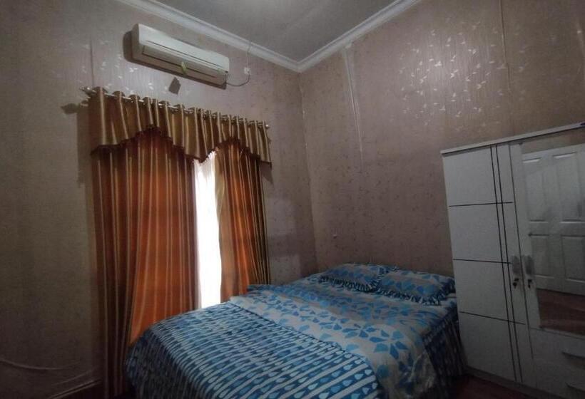 Номер Deluxe, Oyo 93618 Homestay Bonjeruk