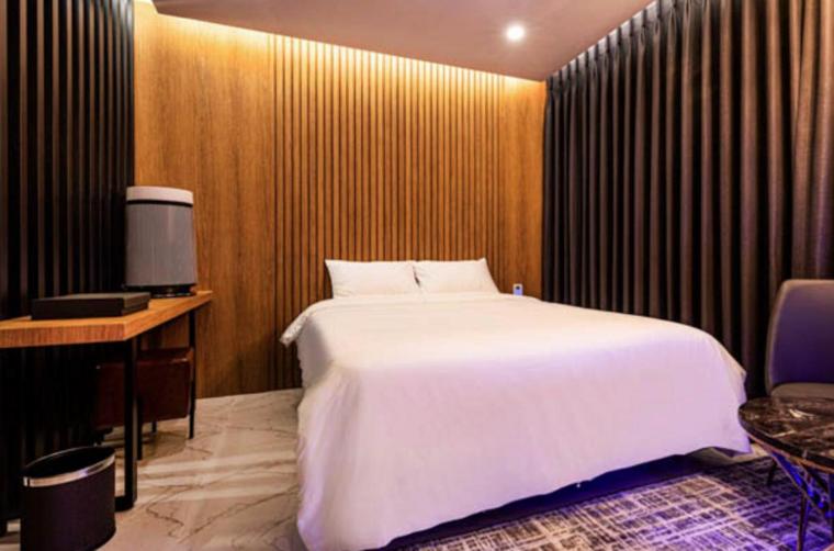 اتاق استاندارد, For You Self Service Motel