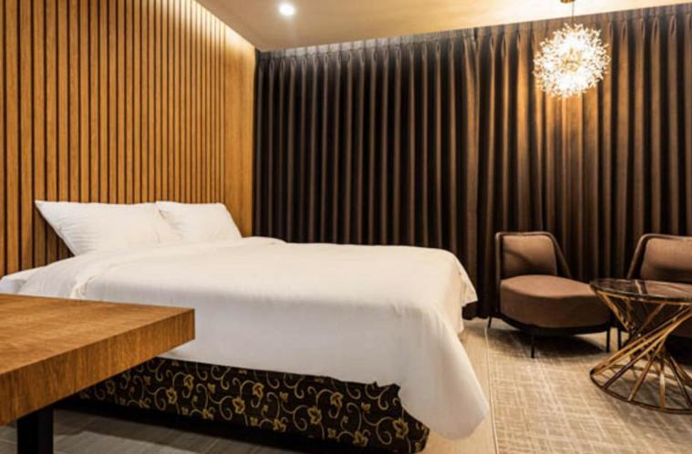 اتاق استاندارد با وان آب گرم, For You Self Service Motel