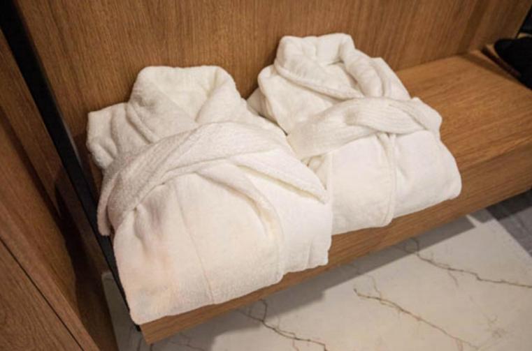 اتاق استاندارد با وان آب گرم, For You Self Service Motel