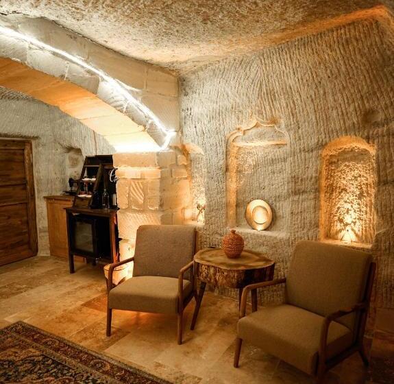 스위트 킹사이즈 침대, Lost City Cappadocia