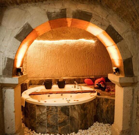 자쿠지 스위트, Lost City Cappadocia