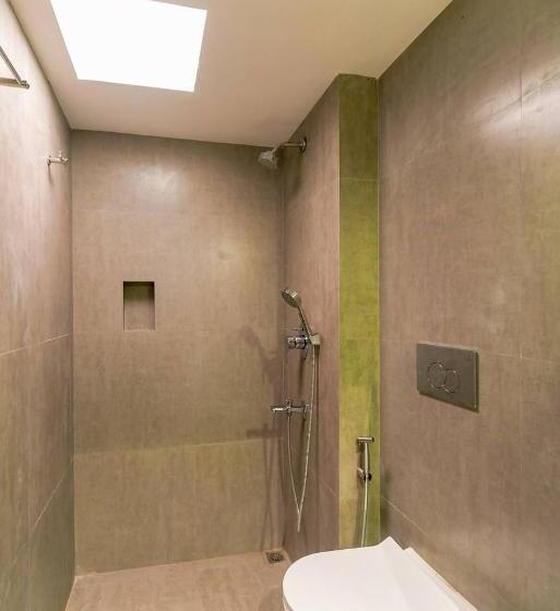 带大床的复式套间, Revaa Hotels