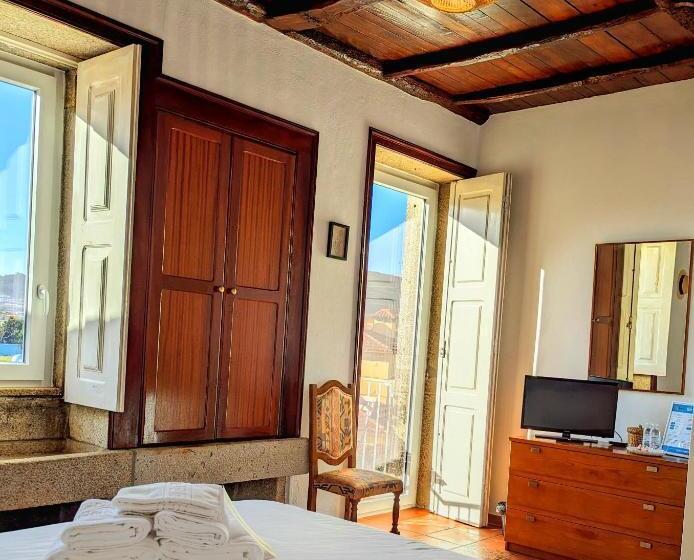 اتاق استاندارد با بالکن, Torre De Santiago   Guest House