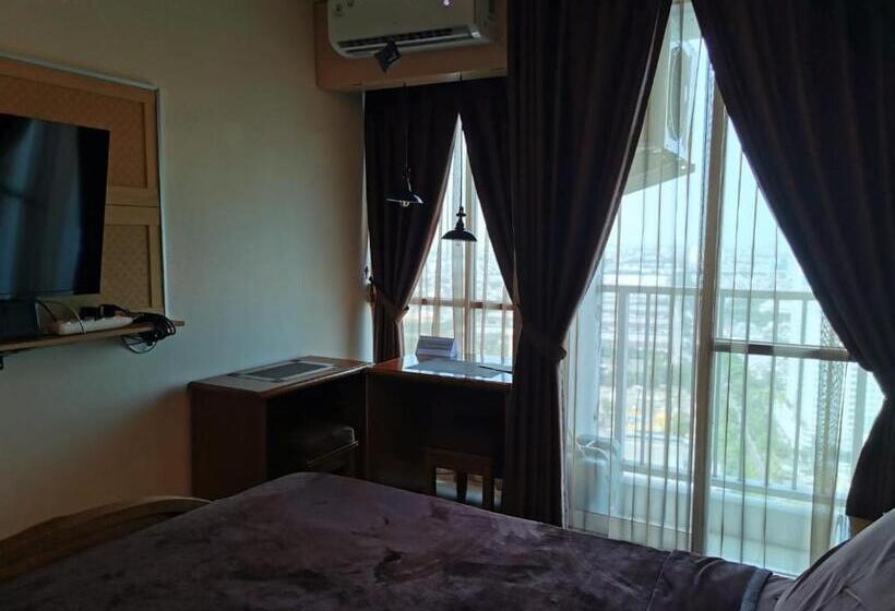 استودیو استاندارد با تخت کینگ, Pleasant05tifolia