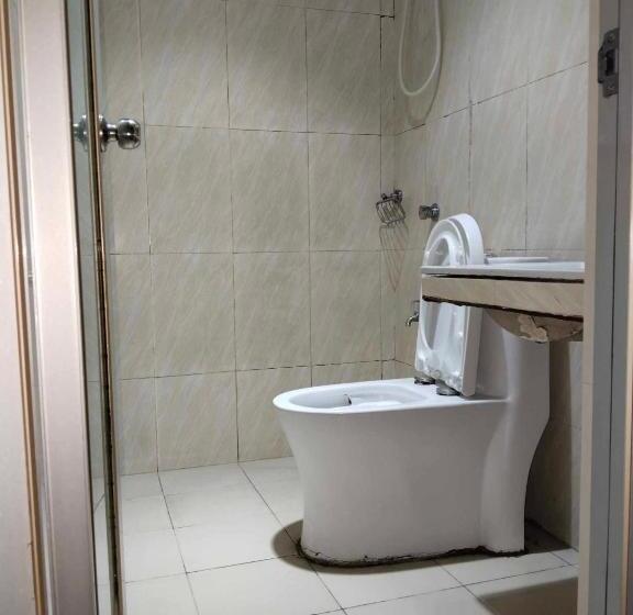 Семейный Номер, Meaco Royal Hotel   Valenzuela