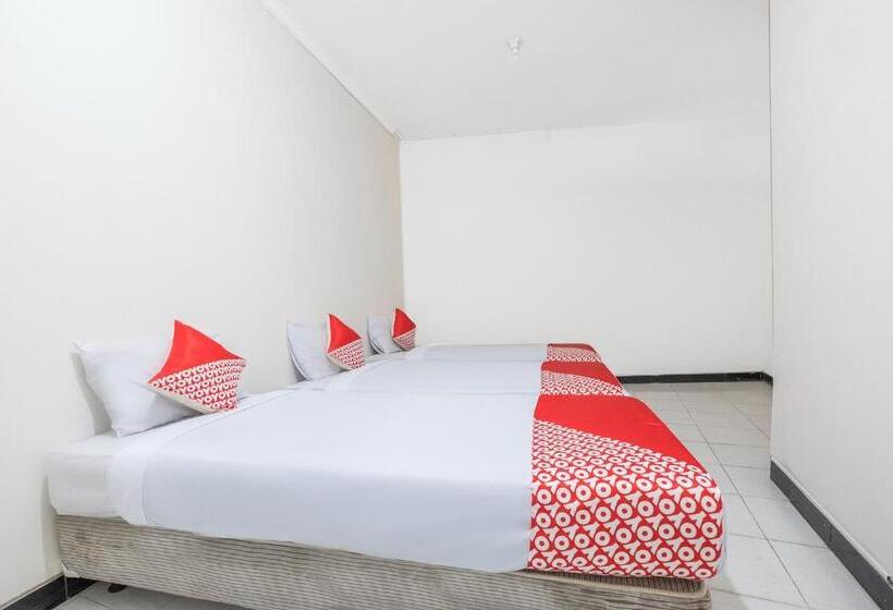 수피리어 스위트, Super Oyo 2703 Hotel Transit 1
