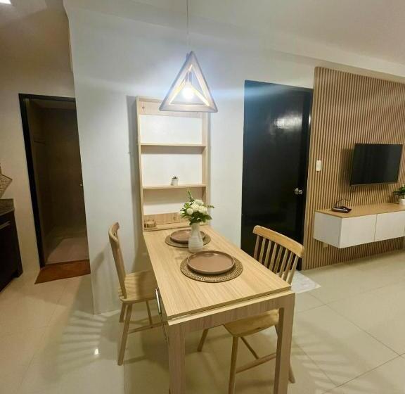 Апартаменты 1 Спальня, Eclectic Haven At Bamboo Bay Cebu