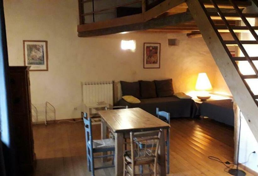 Студио Comfort, Abbaye De Capservy