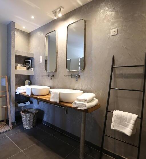 Номер Стандарт, Chambres D´hotes Herbes Folles