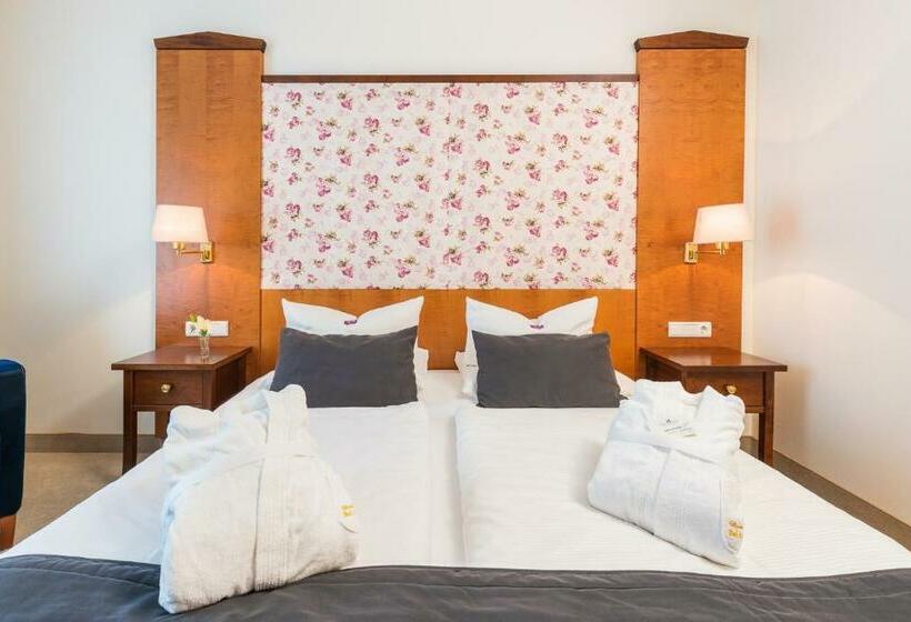 Номер Стандарт с Балконом, Bel Air Strandhotel Glowe