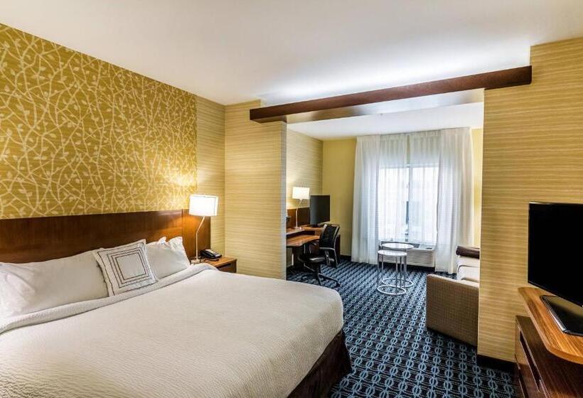 Люкс Кровать Кинг, Fairfield Inn & Suites By Marriott Butte