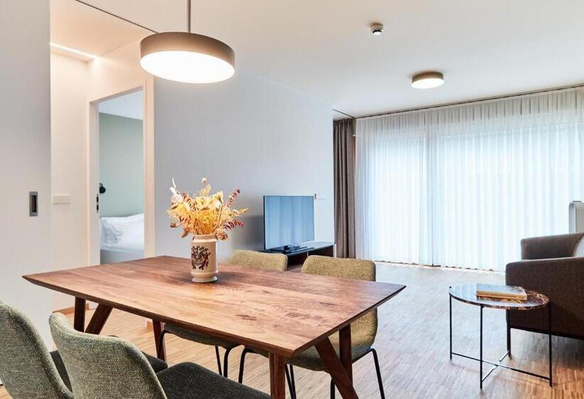 آپارتمان 1 خوابه با بالکن, Résidence Du Lys   Perrin Apartments