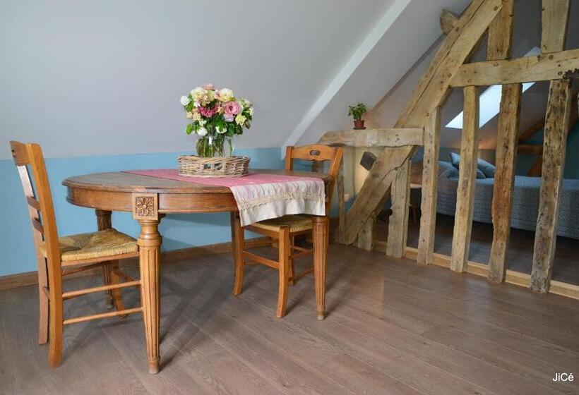 Семейный Номер Вид на Сад, Chambres D Hôtes Ferme Du Feugrès