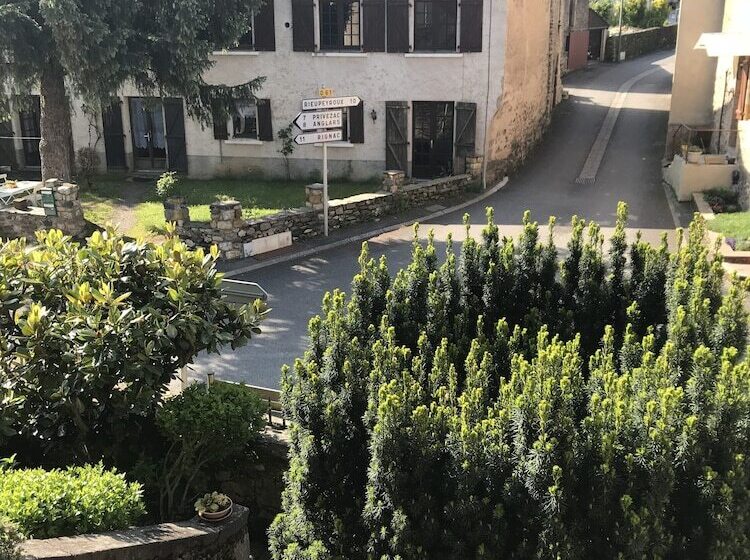 Номер Стандарт, Portail Haut