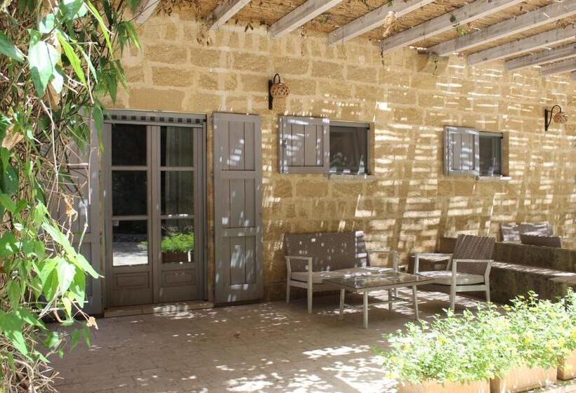 Трехместный Номер Superior, Masseria Relais Santa Teresa