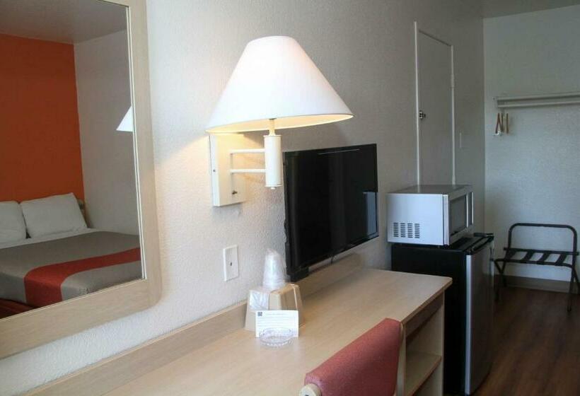 Номер Стандарт Адаптированный для Инвалидов, Motel 6 Lufkin, Tx