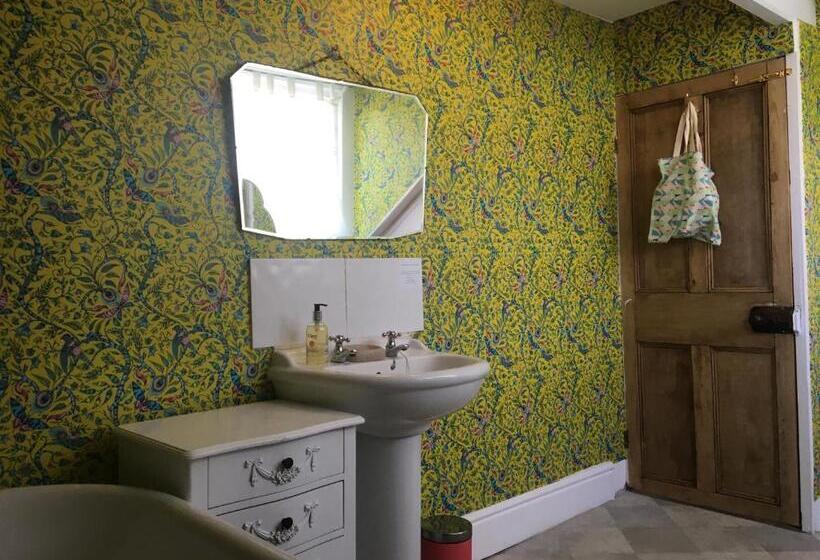 חדר קלאסי עם נוף לים, Newberry Beach Lodge