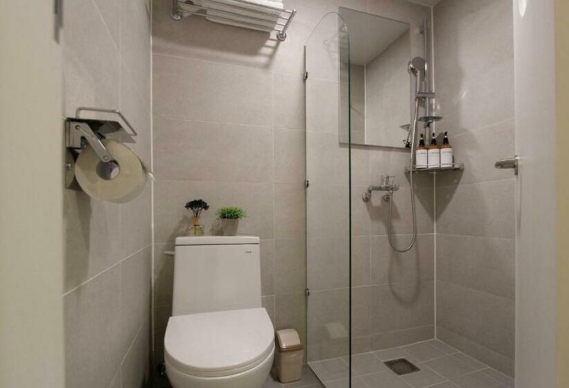 اتاق استاندارد یک نفره, Hostel Haru