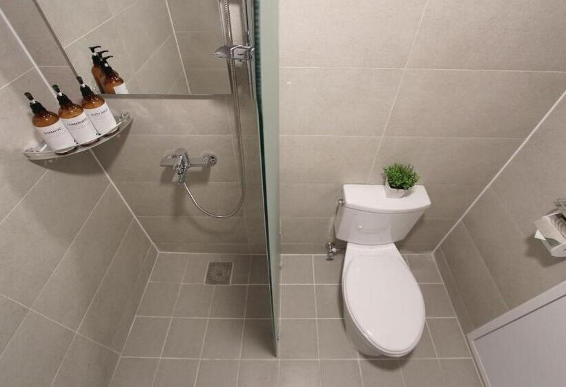 اتاق سوپریور خانوادگی, Hostel Haru