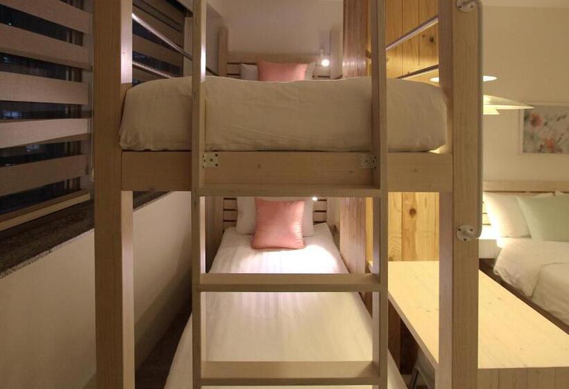 اتاق سوپریور خانوادگی, Hostel Haru