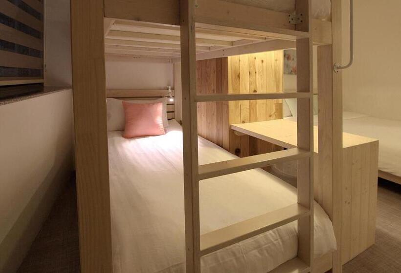 اتاق سوپریور خانوادگی, Hostel Haru