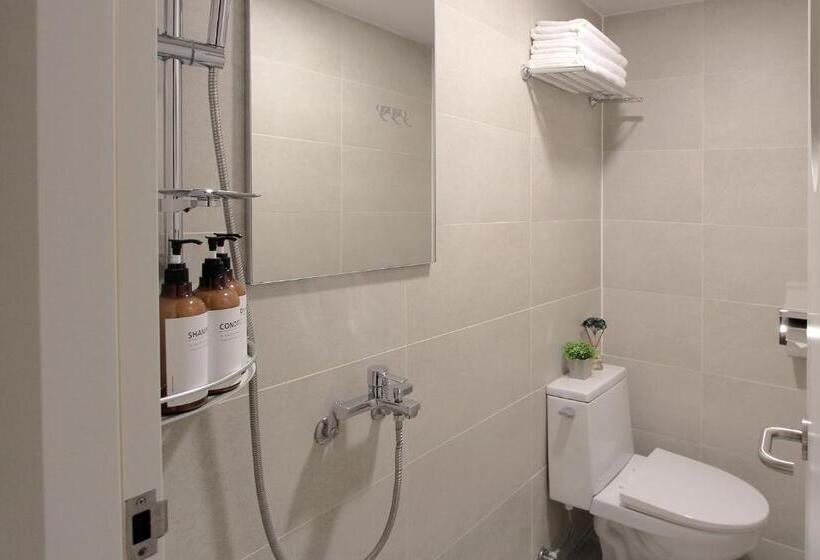 اتاق استاندارد با چشم‌انداز شهر, Hostel Haru