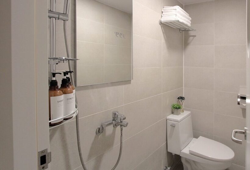 اتاق استاندارد, Hostel Haru
