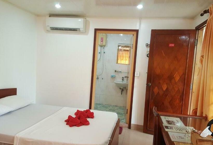 Семейный Номер, The Bright Lotus Guesthouse