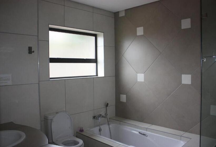Quarto Familiar, Over The Moon Guesthouse