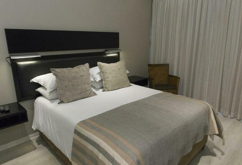 Номер Deluxe Кровать Куин, The Suburban Guest House