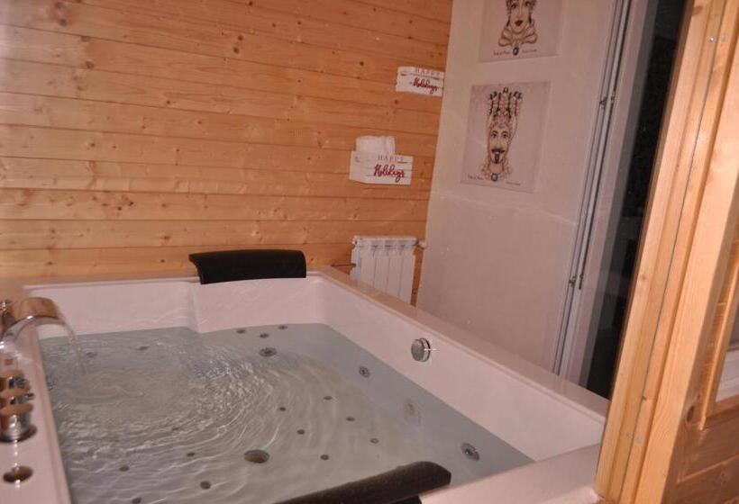 اتاق استاندارد با وان آب گرم, Agrihotel Croce Vallone