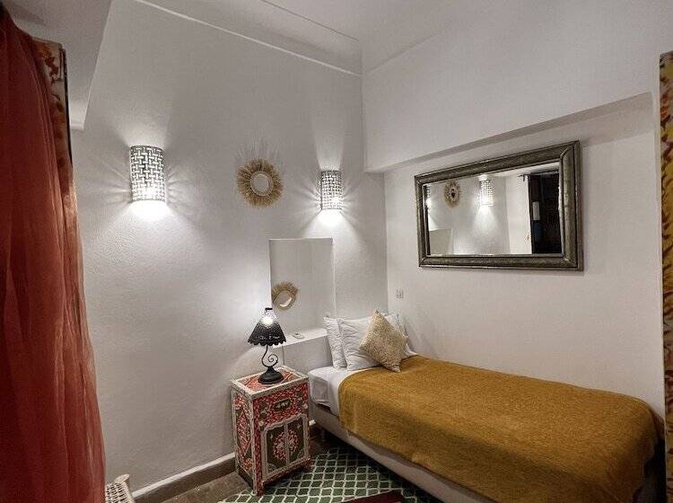 اتاق استاندارد یک نفره, Riad Andalla